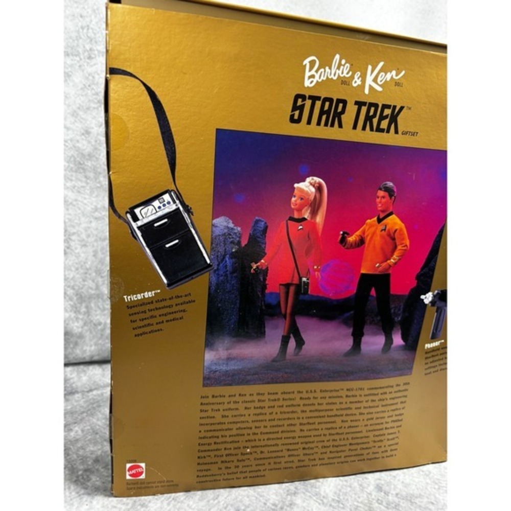 Star Trek Barbie & Ken Gift Set 1996 Mattel 30th Anniversary Collector Edition - Picture 5 of 14